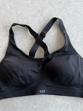 Victoria's Secret VSX Sport Lightweight Mesh Wireless Sports Bra Black 36B